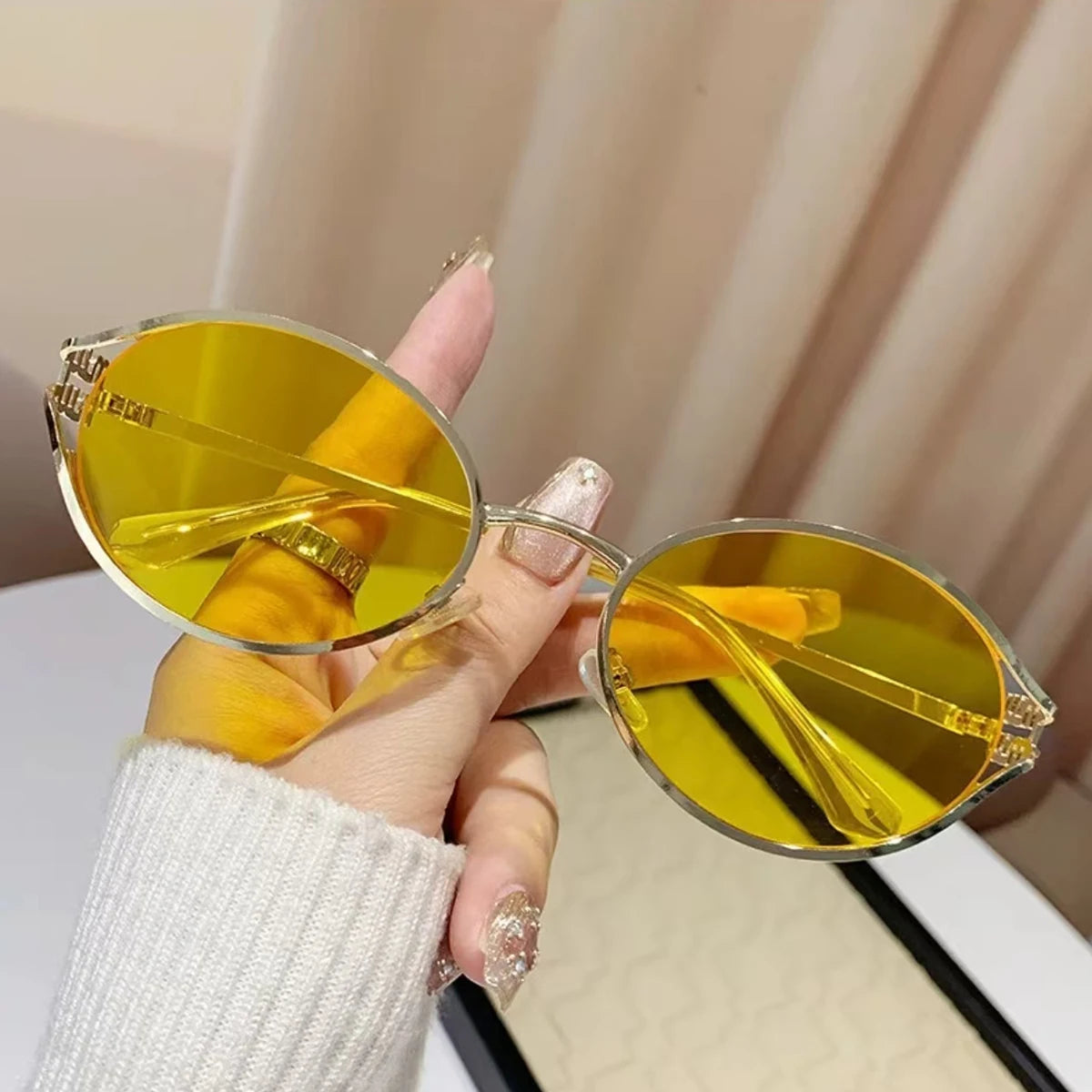 1Pc Retro Fashion Metal Oval Frame Sunglasses, Multi-Colored Lenses Available, Suitable for Street Photography, Vacation